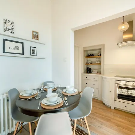 Reading Holiday home